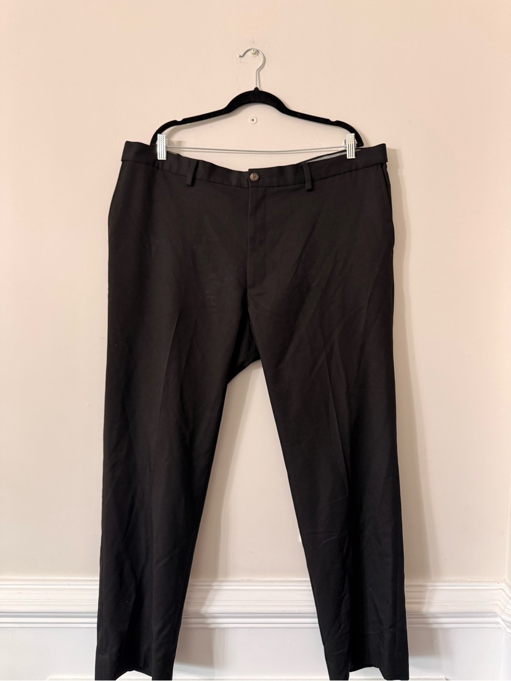 Amazon Essentials Black Men's Dress Pants - Straight Fit